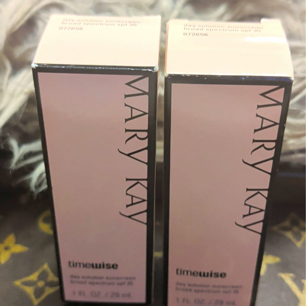 2pk Mary Kay TimeWise Day Solution Broad Spectrum Face Sunscreen SPF 35 1 fl oz